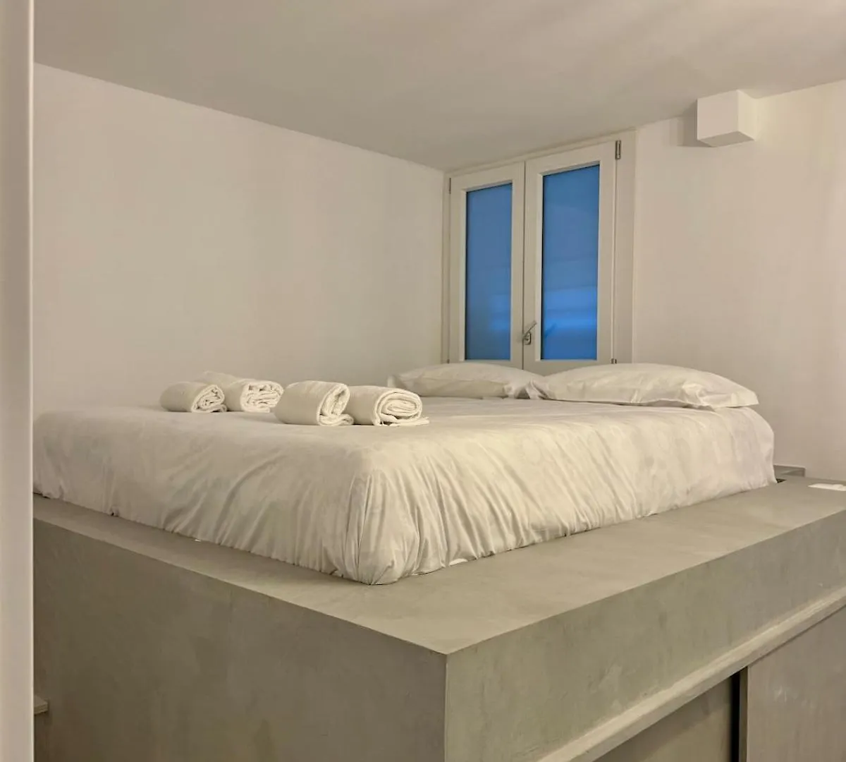 Unique Circus Apartment Milano